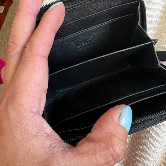 Versace authentic small wallet - Picture 3 of 3
